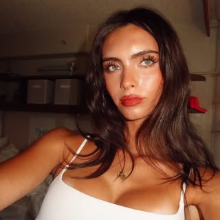 Isabella Carpenter